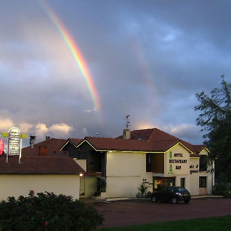Le Relais D'Etagnac Hotel Buitenkant foto